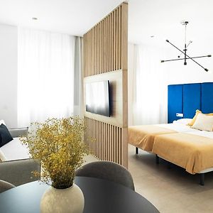 Blanq Marina Suites